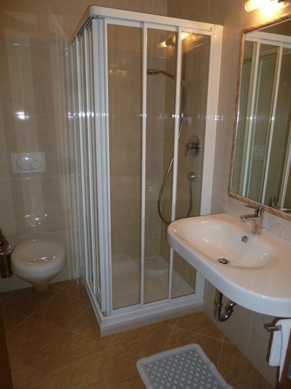 Garni Kostner Hotel Ортизей Стая снимка